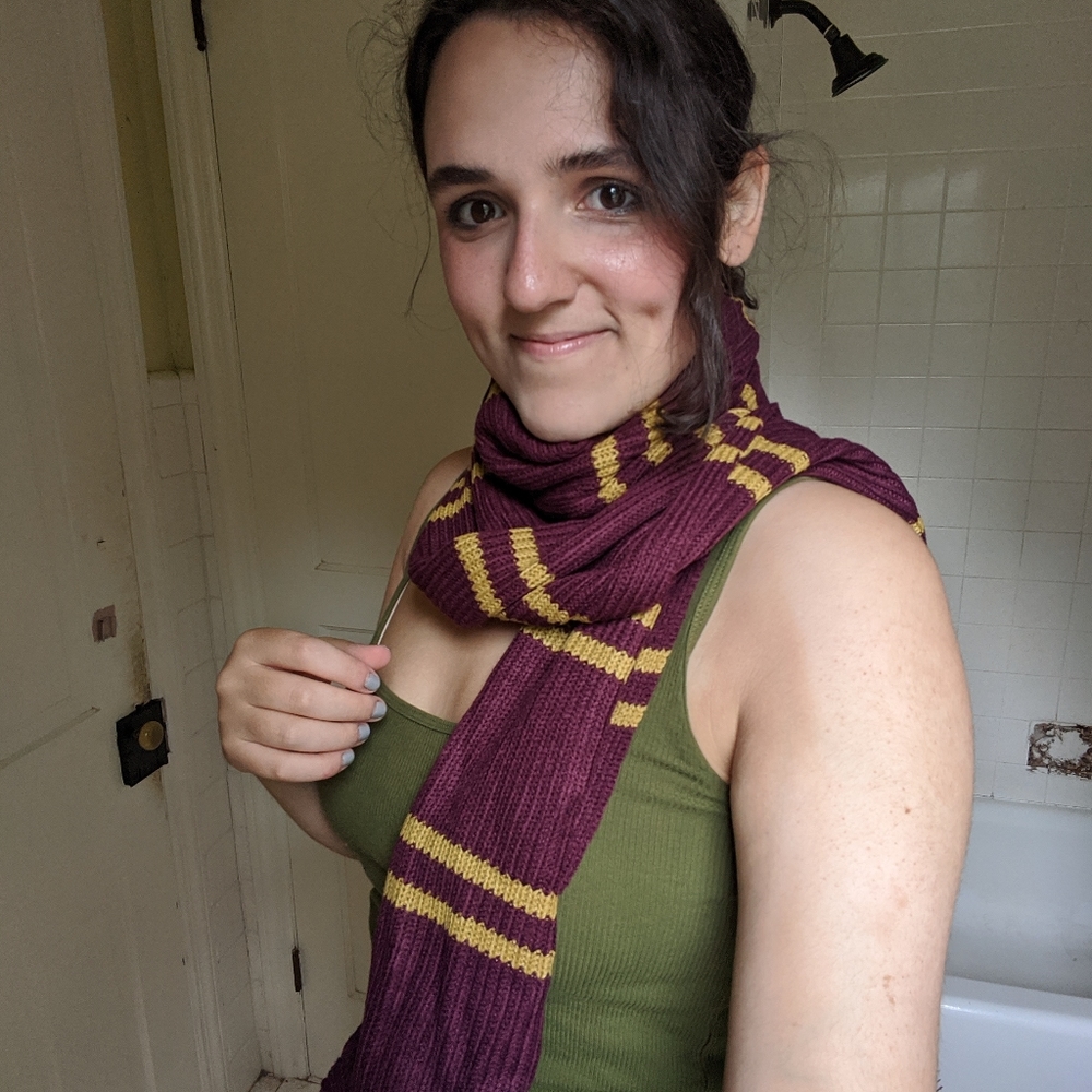 HARRY POTTER GRYFFINDOR SCARF
